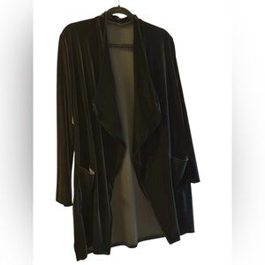 Black Velour jacket with tuxedo cut. Size 2X